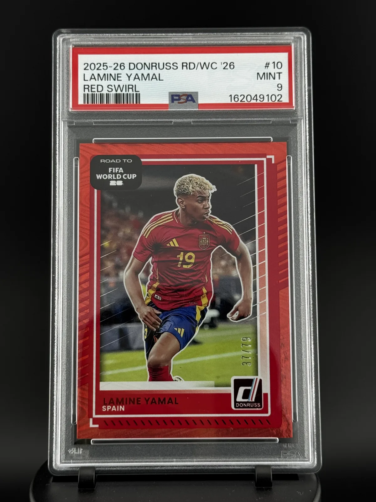 2025-26 Donruss Road to WC '26 Lamine Yamal #10 Red Swirl PSA 9
